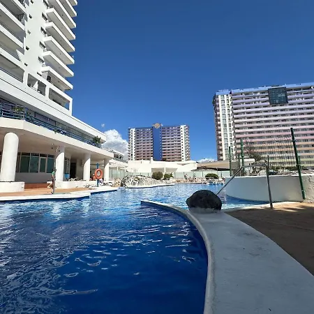 Sunset Over Paradise بلايا بارايسو